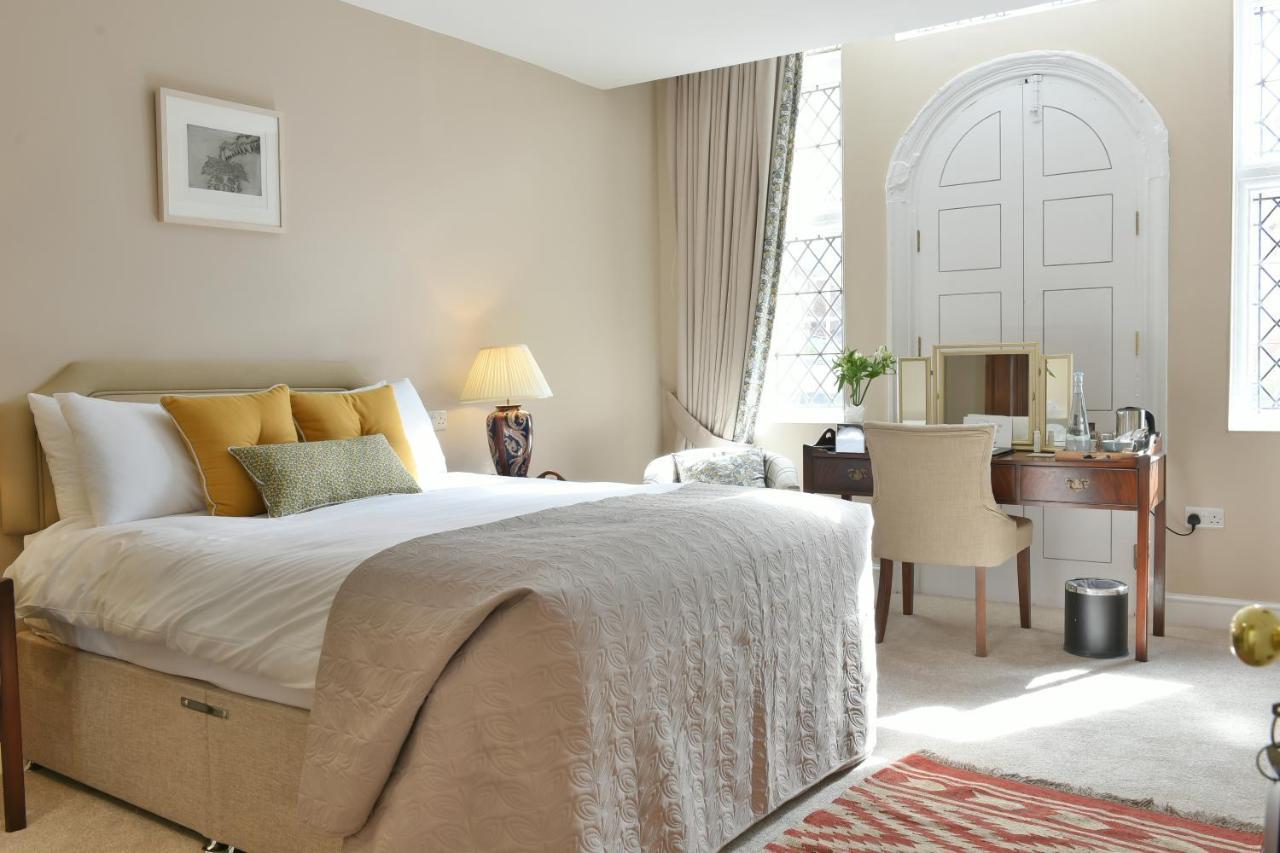 Bed and Breakfast The Loddon Swan Экстерьер фото