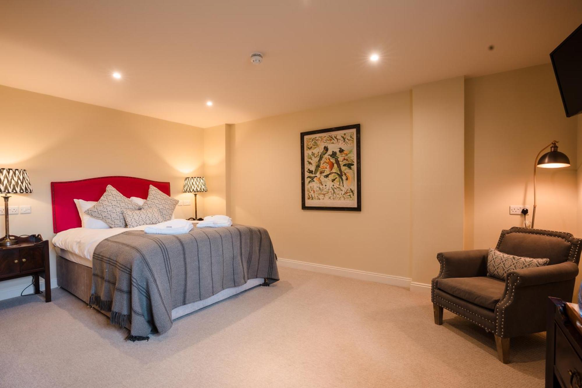 Bed and Breakfast The Loddon Swan Экстерьер фото